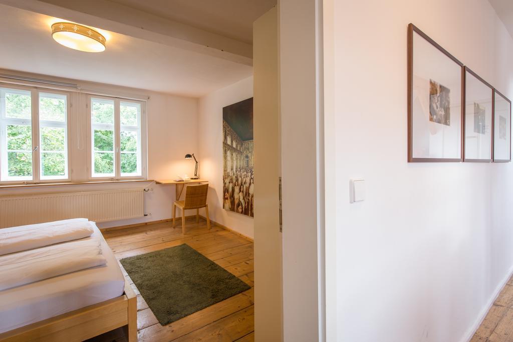 "Goethezimmer" Ferienwohnung Und Zimmer Am Burgplatz Weimar  Dış mekan fotoğraf